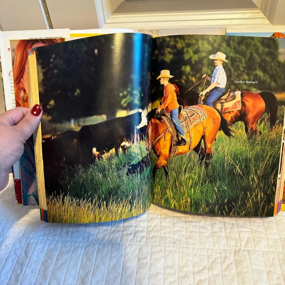 Pioneer Women Cooks Dinnertime Autographed Cookbook by Ree Drummond - Picture 7 of 8